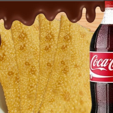 Que tal montar seu pastel do jeito que você mais gosta? Aqui você pode! Pastel de 20cm, montado e frito na hora. Crocante e quentinho do jeito que você gosta. É de dar água na boca... 04 pasteis + 01 Coca-Cola