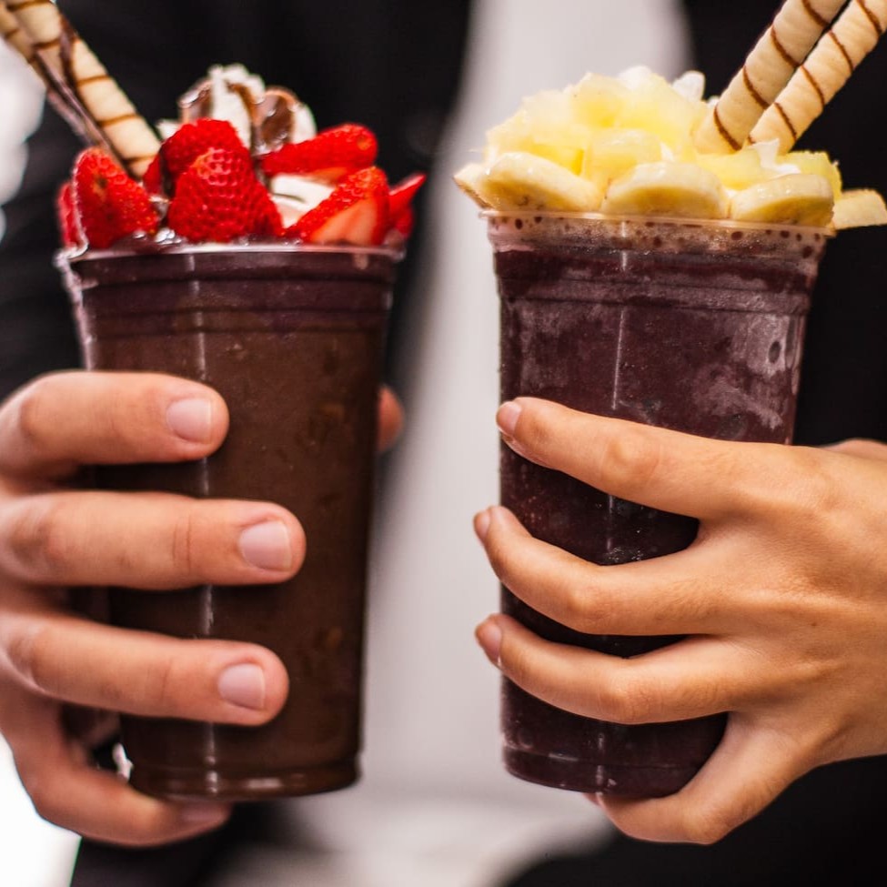 Os 2 copos serão iguais, não sendo permitido alterações..