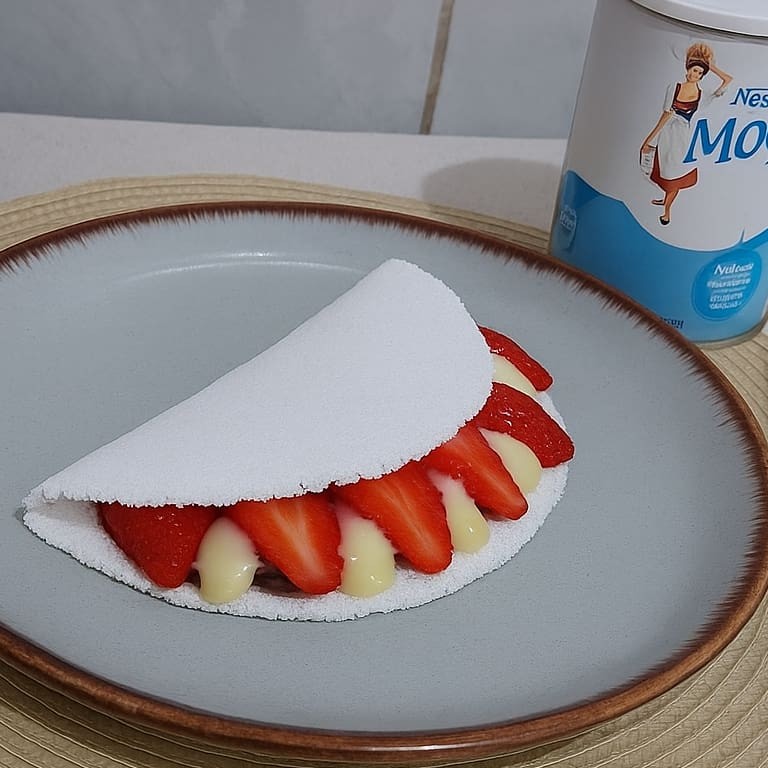 Tapioca de  Morango com Leite Condensado