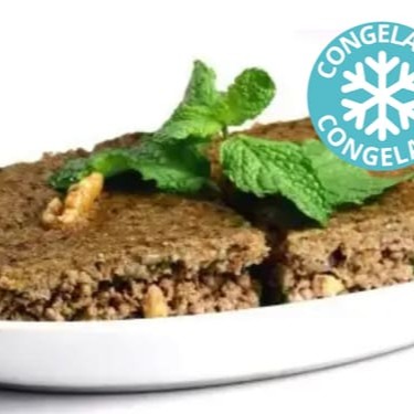 "** Atenção! Este é um produto congelado. O mesmo produto é vendido quente na seção ""Kibes de Forno"". **  Confira nossa novidade: o saboroso Kibe de Forno, agora na versão congelada. Embalagem especial, apropriada para ser levada diretamente ao micro-ondas. Explore essa novidade de nossa linha de pratos congelados!"