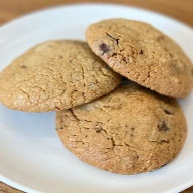 Nossos deliciosos cookies recheados com a autência Nutella. Obs: Para melhor conservação do produto, mantemos gelado. Caso queira quentinho, pode solicitar no chat