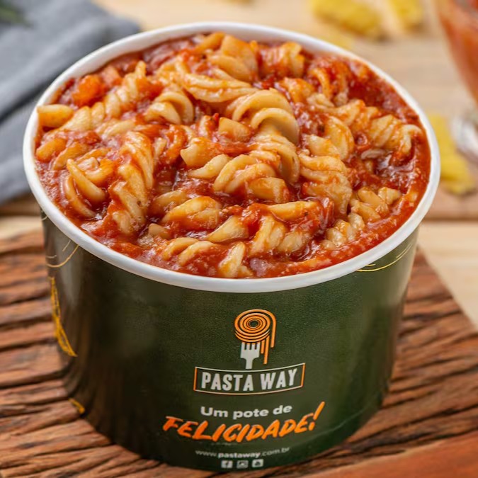 Um clássico e delicioso Fusilli ao sugo, proporcionando uma refeição leve e saborosa que nunca sai de moda.

**fotos meramente ilustrativas - devido ao acondicionamento em embalagem e transporte o produto poderá não ter a mesma aparência da foto.