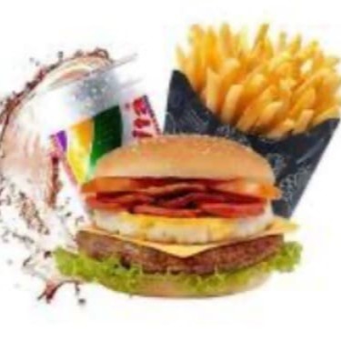 1 hambúrguer, 1 Batata P, 1 Guaravita