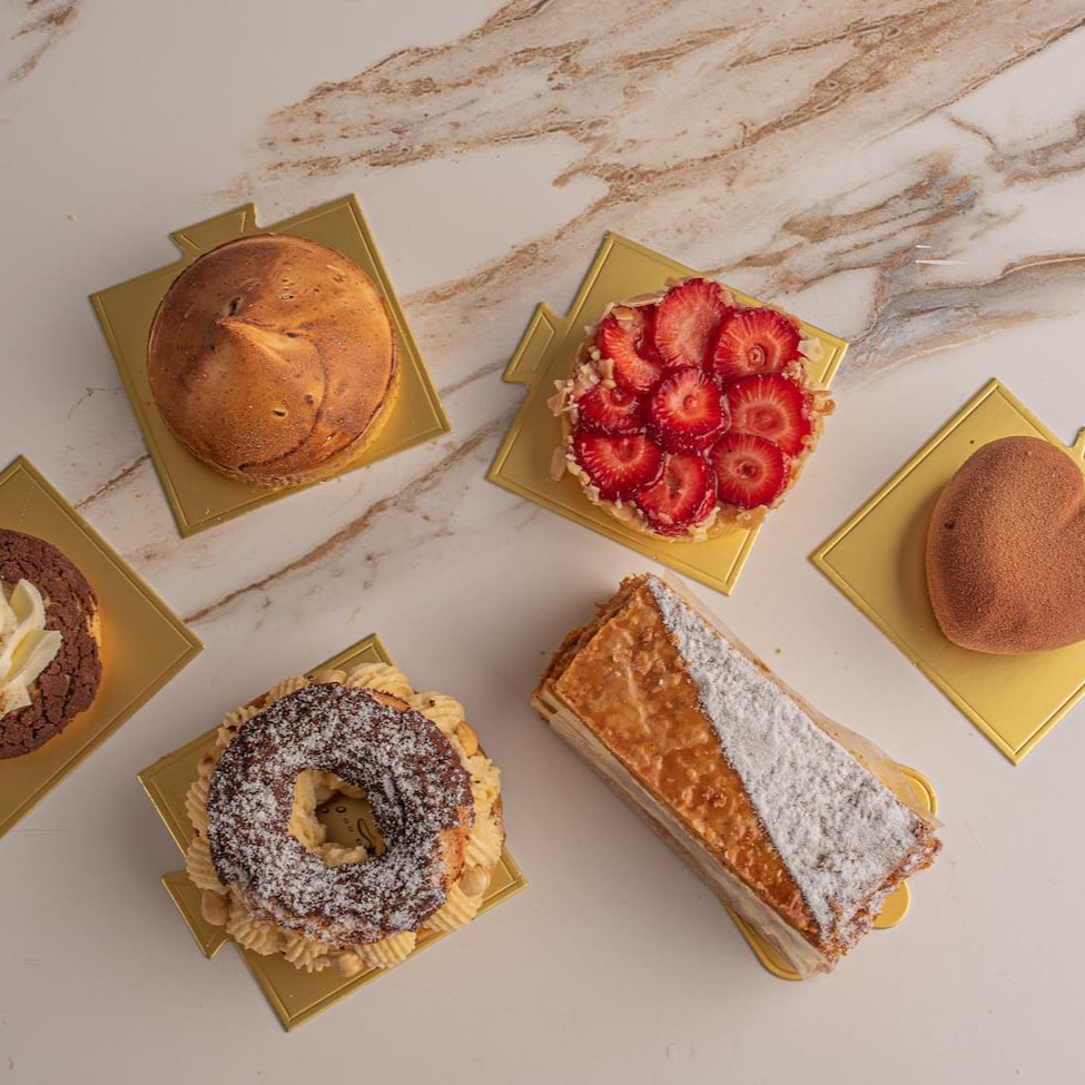 Escolha 3 sobremesas especiais da nossa Patisserie por um preço incrível! *Confira opções disponíveis! Imagem meramente ilustrativa.