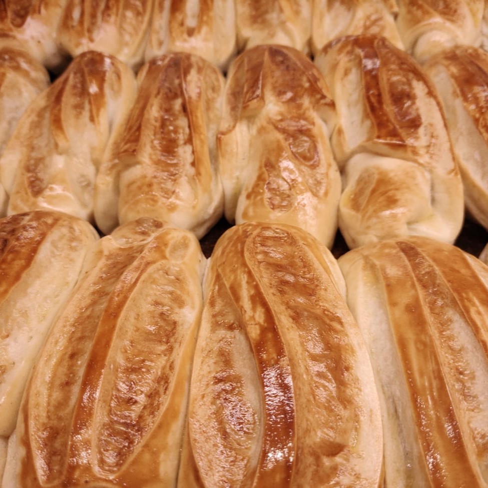 6 unidades | Fresquinhos e macios, ideais para compartilhar ou aproveitar sozinho.