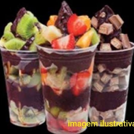 3 copos de 300ml com açaí, com 3 acompanhamentos em cada. _ Não Enviamos Complementos À Parte.