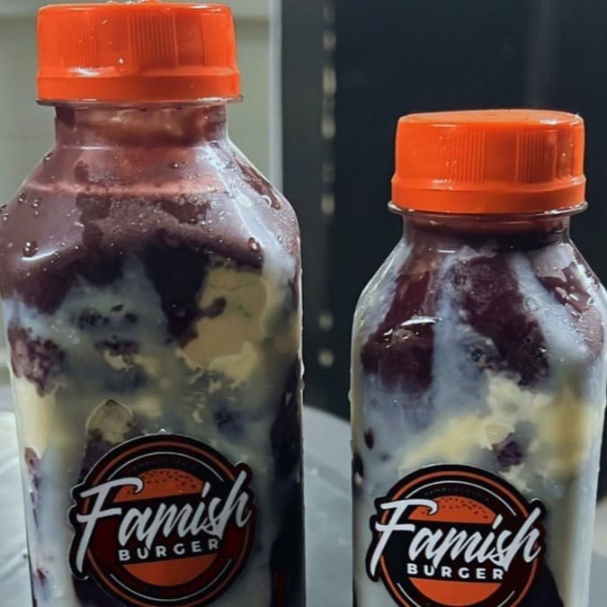 - açai batido com banana, granola, amendoim e leite em pó - leite condensado adicionado *Não Retiramos Os Cereais*