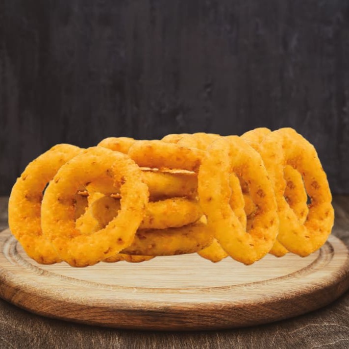 Anéis de cebola fritos na hora, sequinhos por fora, macios e suculentos por dentro!  *150g - peso in natura, foto ilustrativa.  #angus #burguer #burger #cheddar #bacon # #cocacola