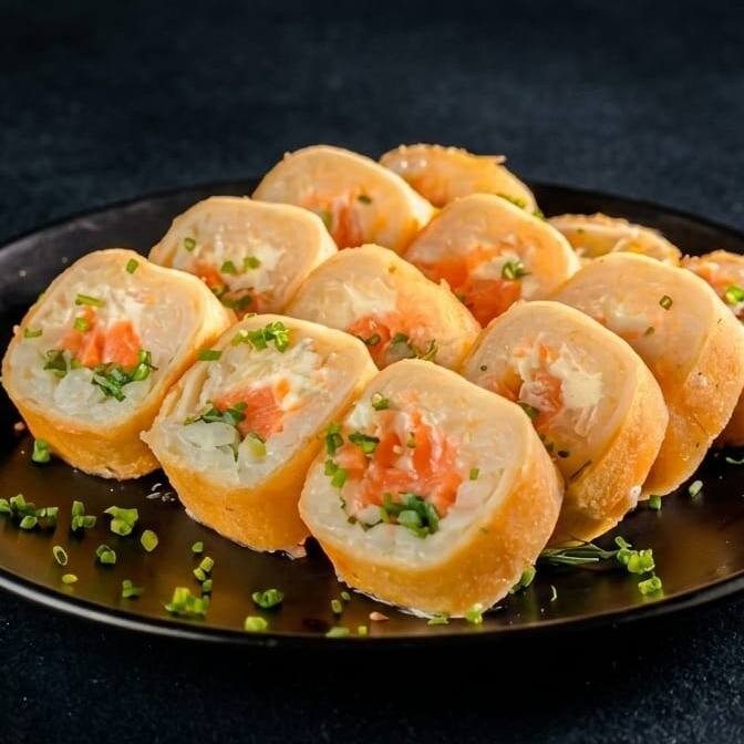 12 Haru Hot Salmão 12 Haru Hot Camarão) + Brinde 2un Harumaki Doce