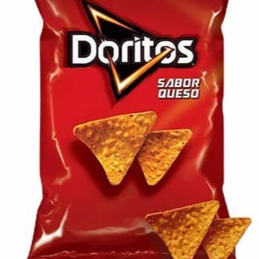 Salgadinho de milho com queijo   Embalagem 120g