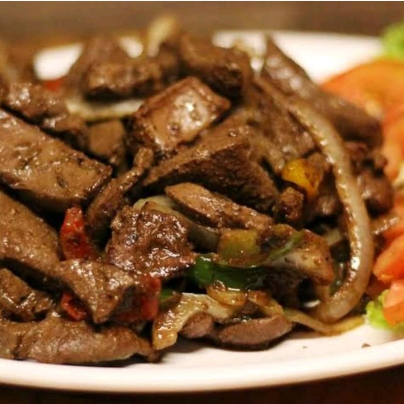 Acompanha; Arroz, feijão e farofa