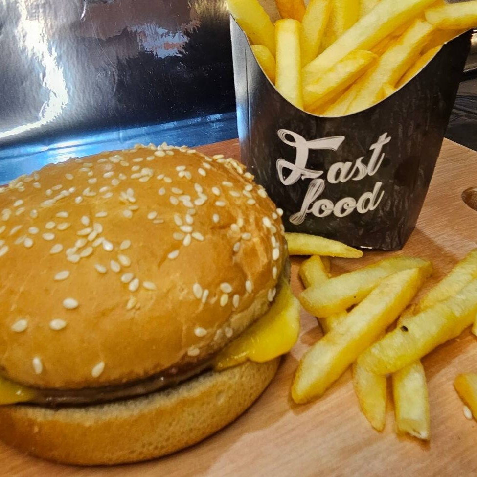 Kids + Batata+ Guaracamp Ou Refri Lata