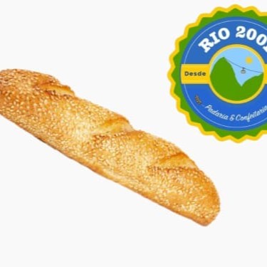 Desfrute da nossa Baguete com Gergelim de 20cm. Esta deliciosa baguete, produzida em nossa própria padaria, traz a combinação perfeita de crocância externa e maciez interna. Cuidadosamente coberta com sementes de gergelim torradas, que adicionam um sabor distinto e uma textura adicional agradável, esta baguete é a escolha perfeita para qualquer hora do Dia. Consuma pura, com manteiga ou como base para sanduíches. Cada unidade é feita com amor, atenção e ingredientes de alta qualidade para garantir a satisfação do nosso cliente.
