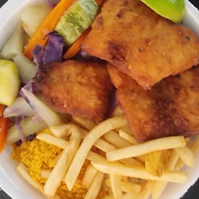 Escolha até 4 complementos para sua refeição.