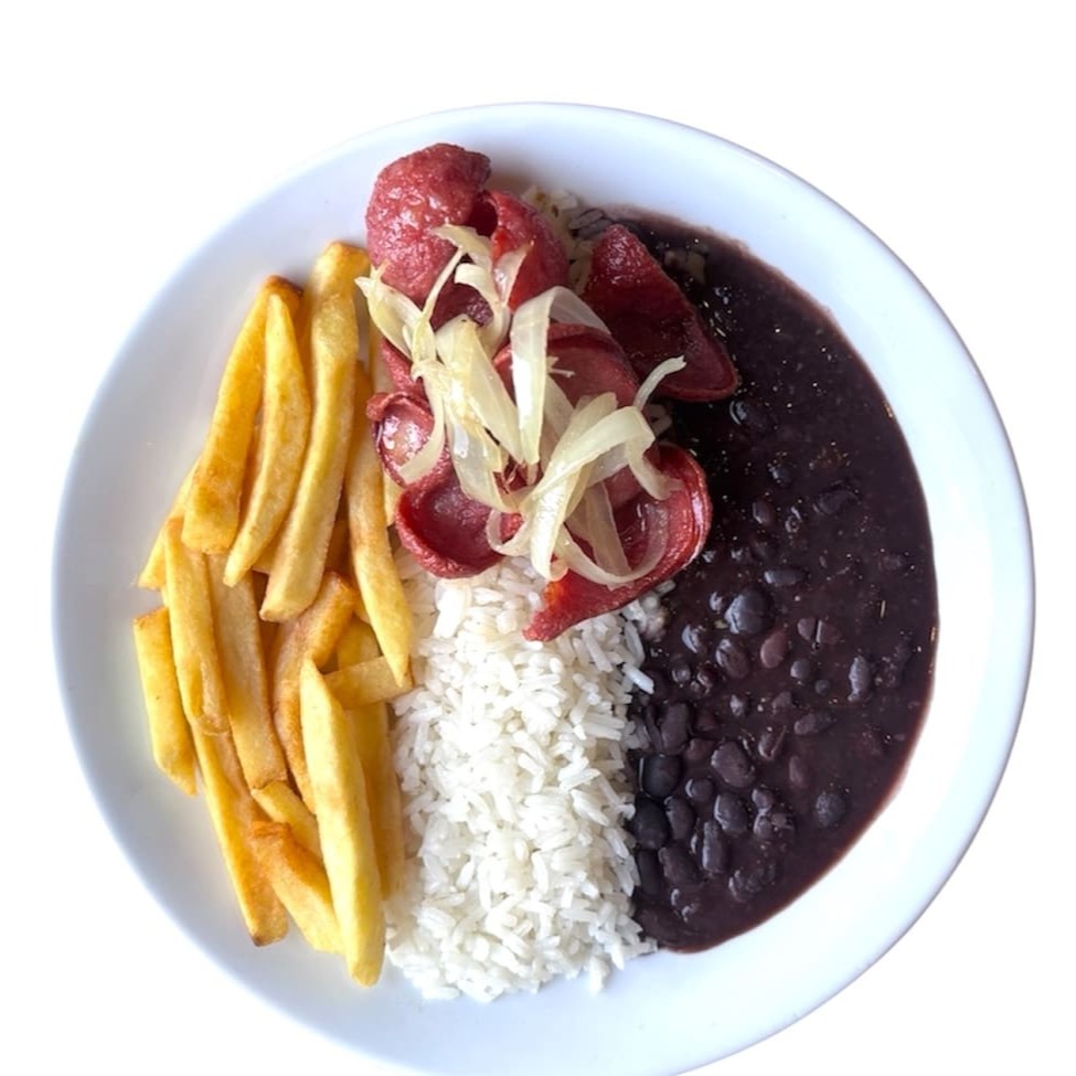 Acompanha arroz, feijao (embalagem separada) farofa e batata frita