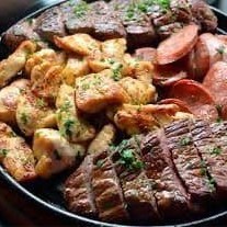 Arroz-feijão-macarrão-farofa-molho a campanha - churrasquinho(carne-frango e calabresa) embalagem de 500ml