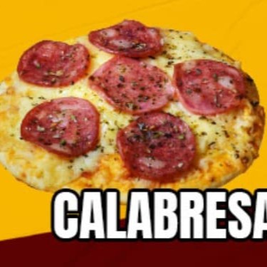 Combo Pizza Broto de Calabresa + Refrigerante 1,5l  Desfrute da combinação perfeita com nossa Pizza Broto de 25cm - Calabresa, feita com uma massa crocante, molho especial, calabresa suculenta e queijo derretido. Para completar, um refrescante Refrigerante de 1,5 litros. Ideal para uma refeição prática e saborosa!