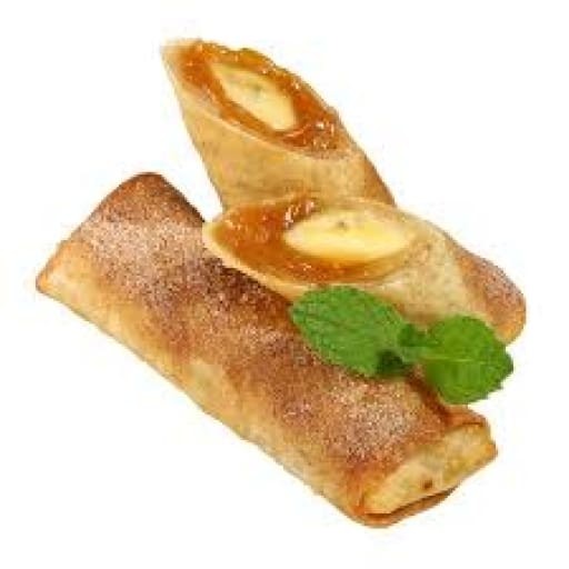 Massa crocante de harumaki com recheio de banana e doce de leite coberto com açucar e canela.