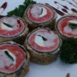 Sem arroz, salmão, camarão e cream cheese.