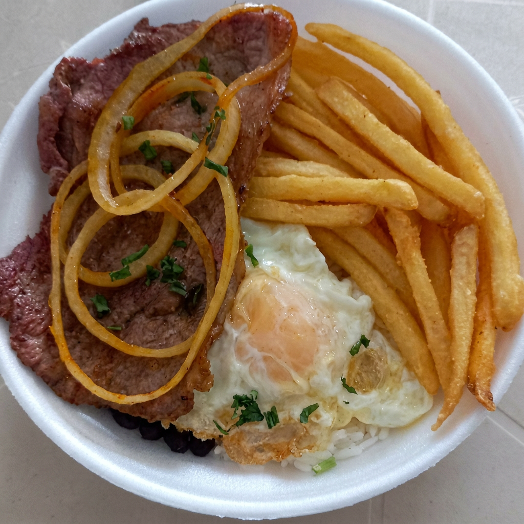 1 Marmita G composta por um Bife de Vaca acebolado, Ovo Frito, Batata Frita, Arroz Branco, Feijão!!