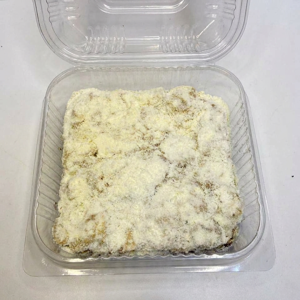 120g de pura tentação! Palha Italiana artesanal, extremamente cremosa, com pedacinhos crocantes que contrastam perfeitamente com a massa macia e finalização generosa de leite em pó. Doce na medida certa, sabor viciante e impossível comer só uma vez.