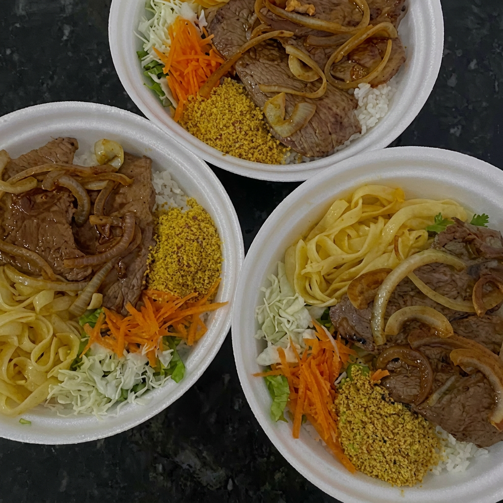Arroz, macarrão, feijão, salada e farofa
