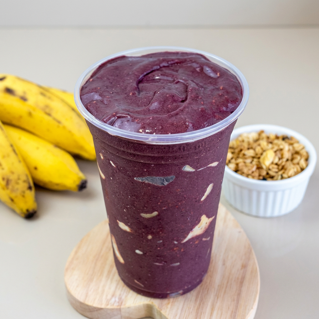 700ml Acompanhamento, Açaí Batido c/ xarope de guaraná, Banana e morango.
