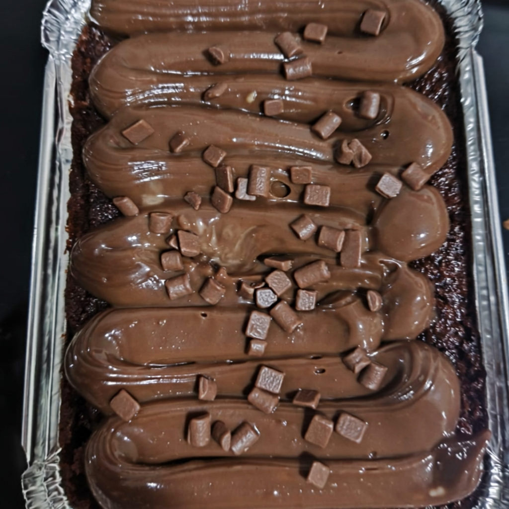 Bolo na marmita de chocolate (chocolatudo)