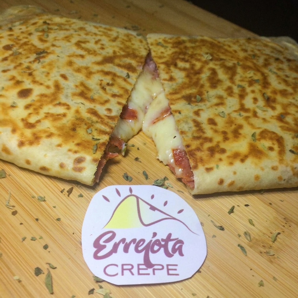 100g queijo da sua escolha e 50g de pepperoni.