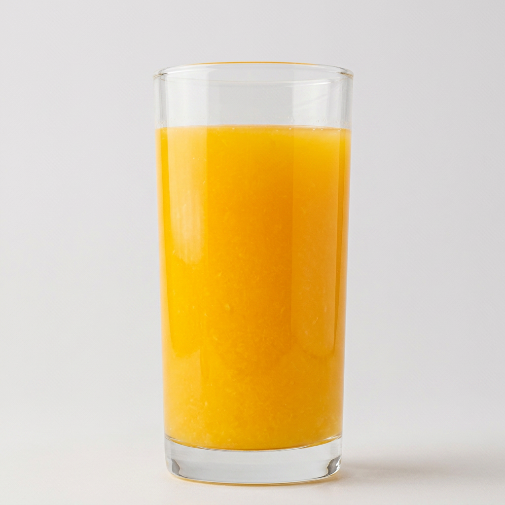 Suco de laranja fresco, espremido na hora, sem açúcar adicionado. Perfeito para começar o dia com energia.