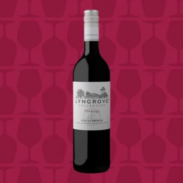 De cor vermelho rubi intenso. Possuí destacado aroma de amoras e frutas negras, com um toque de chocolate e pimenta negra. Em boca é redondo e equilibrado, com taninos elegantes. Possuí um final frutado e muito agradável.      Características     Uva:  Pinotage     País / Região: África do Sul / Stellebosch     Classificação: Tinto     Vinícola: Lyngrove Estate     Amadurecimento: 3 meses em cubas de inox     Teor Alcoólico: 13,8%      Temperatura de serviço: 15 a 18c     Harmonização: Acompanha carnes vermelhas, frango grelhado, massas com molhos cremosos e pizzas.
