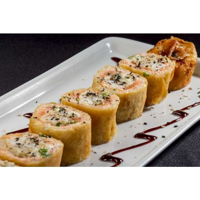 Hot feito com a massa do nosso harumaki, Arroz, Salmao, cebolinha ! Super top... :)