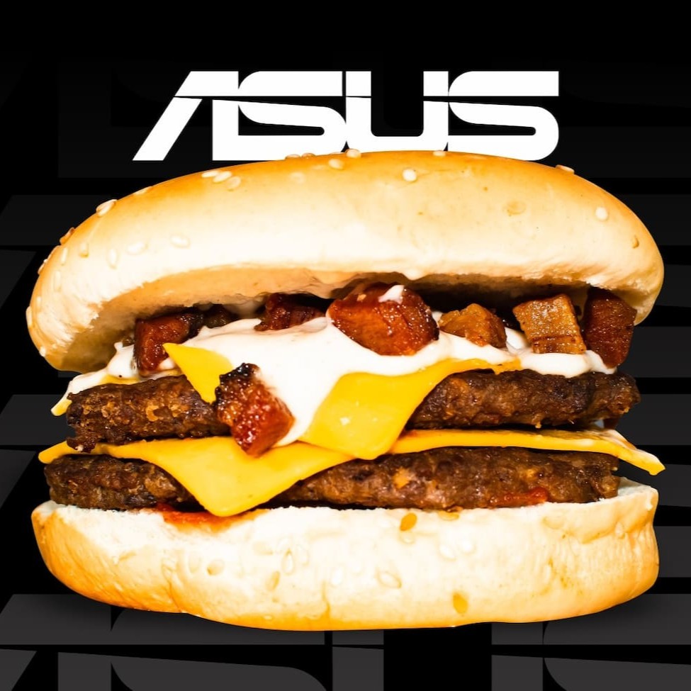 Pão, 2 carnes, queijo cheddar, maionese de bacon, bacon em cubos