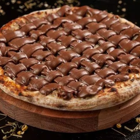(muçarela, banana fatiada e creme de avelã).
Pizza doce 20cm são sempre na massa Gourmet