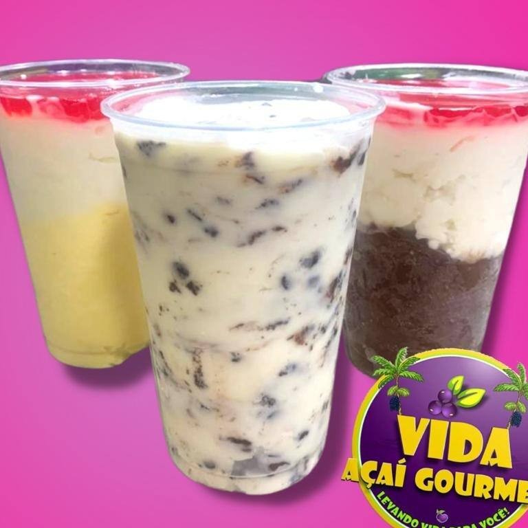 Sorvetes de vários sabores enviado no pote separado do açaí. Sorvete incrivelmente cremoso, consistente e saboroso. Prove junto com seu Vida Açaí, será uma experiência extraordinária.