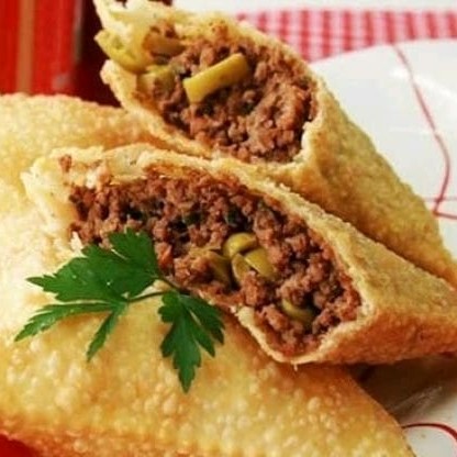 Pastel 21 centímetros com massa sequinha e crocante