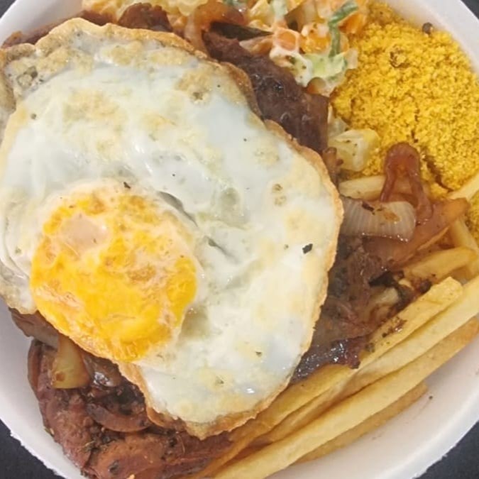 Escolha até 4 complementos para sua refeição.