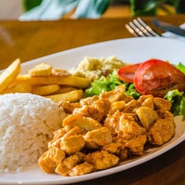 Arroz fritas ou palha