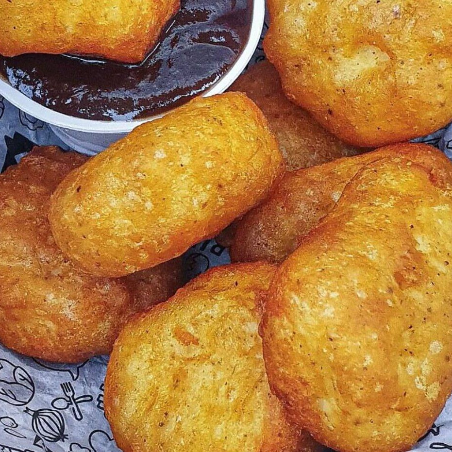 Deliciosos Nuggets Acompanhados De Molho Barbecue!