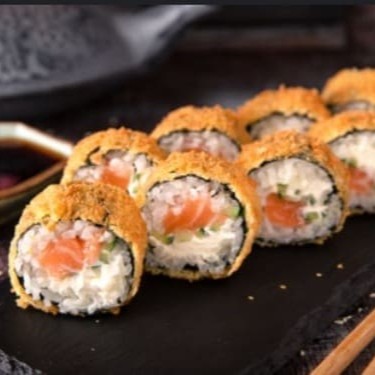 Arroz, salmão, cream cheese e cebolinha