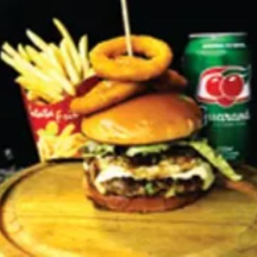 Pão Brioche, 150g Carne Artesanal Exuberante, Muçarela, Ovo, Salada, Cebola Caramelizada, Molho Especial, Anéis De Cebola,Batata P + Refrigerante Lata