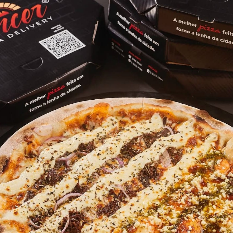 Escolha Duas Pizzas Grandes + Refrigerante 1lt Por R$100