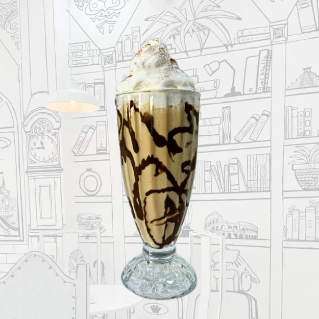 Combinação de café encorpado, leite de coco, leite condensado, chocolate, calde de avelã  e finalizado com chantilly.