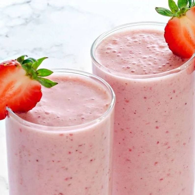 Suco natural de morango com leite condensado 400 ml