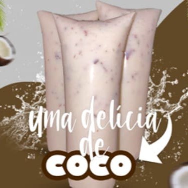 Descubra um prazer tropical com nosso Sacolé Gourmet Tradicional de Coco. Esta delícia reúne uma massa cremosa feita com leite, creme de leite e leite condensado, enriquecida com o sabor exótico do leite de coco e a textura única do coco fruta. Com quantidade de 150ml de recheio e aproximadamente 15 cm, este sacolé é uma verdadeira indulgência. Desperte seus sentidos com este requintado sacolé gourmet. #coco #cocofruta #leitedecoco #Promoções #Cupons #Sacolégourmet
