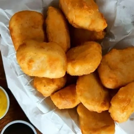 Supra sumo dos nuggets... Experimenta e vicia... Vc também... Kkkkkk  12 unidades e acompanha um molho a sua escolha.