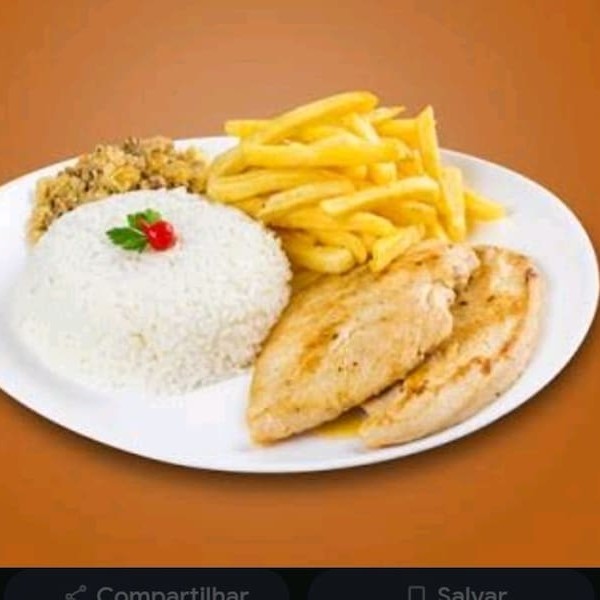 Frango grelhado, arroz, feijão, farofa, acompanhado de fritas, salada ou purê de batata e mais um refrigerante em lata de 350 ml