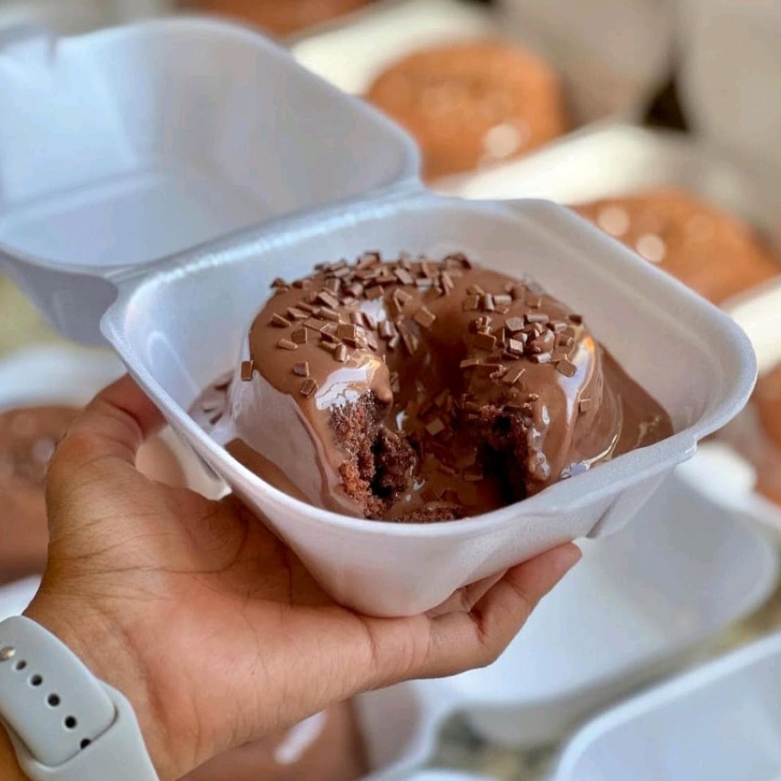 Mini vulcão massa de chocolate e recheio de brigadeiro