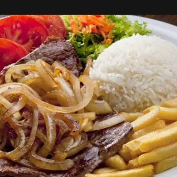 Acompanha:Arroz,Feijao,Farofa,Fritas,Salada Verde.