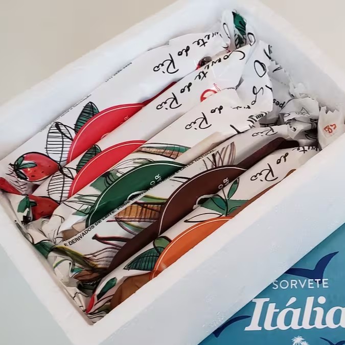 Isopor com 5 picolés Zero